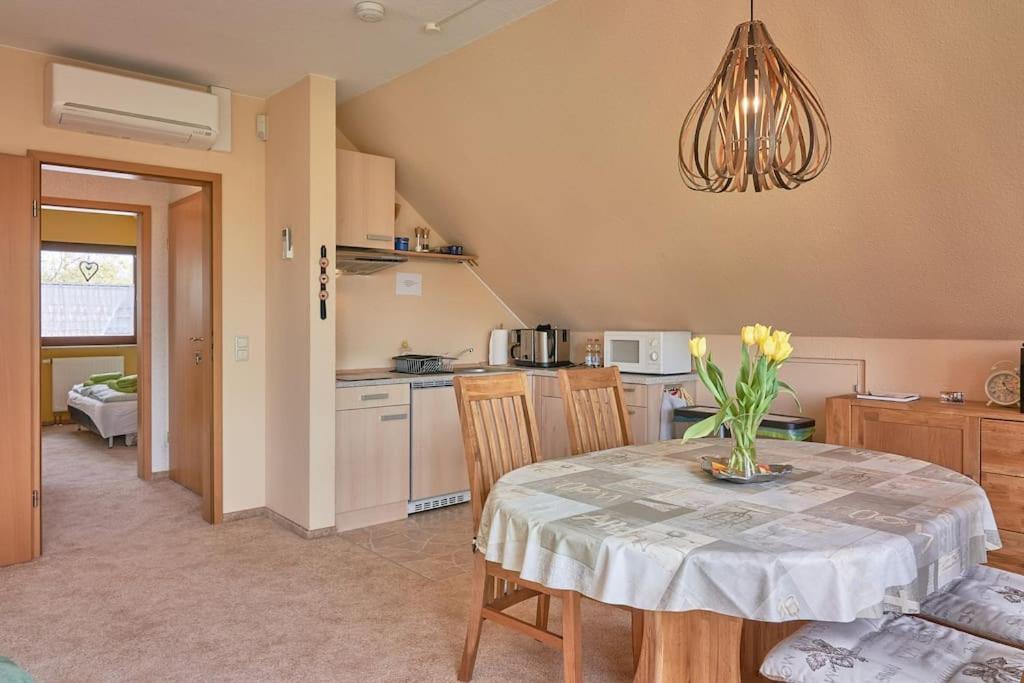 Ferienwohnung Am Stadtrand Von Berlin Neu Buch ภายนอก รูปภาพ