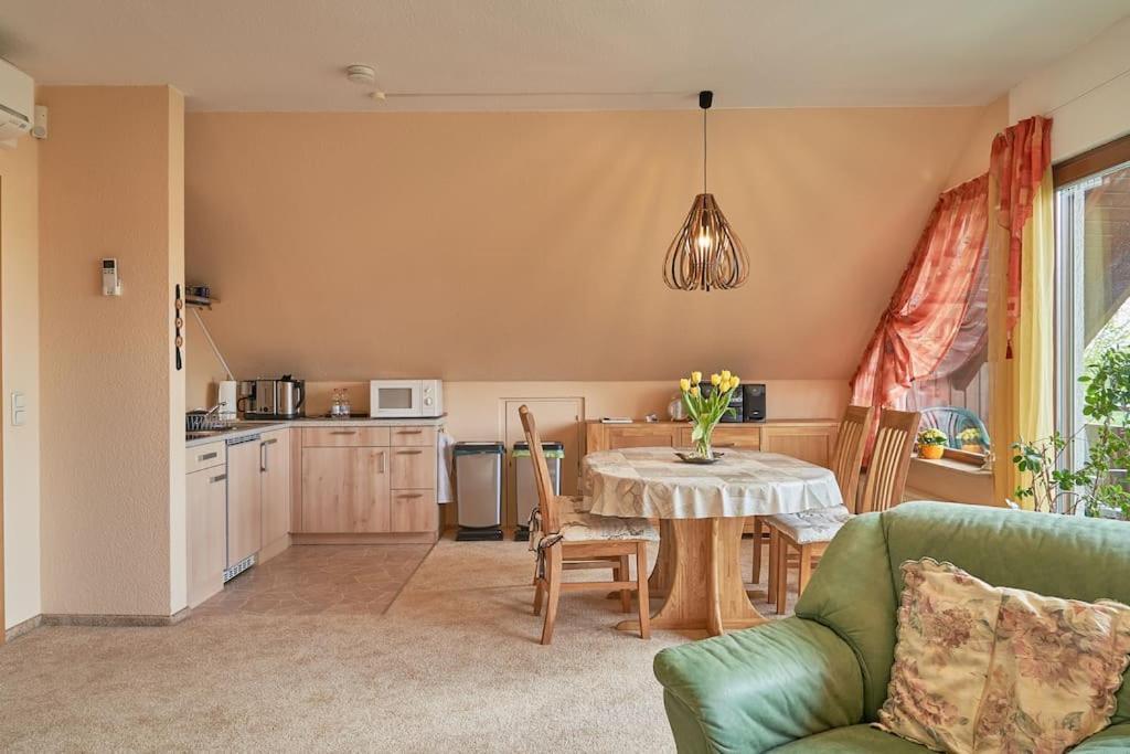 Ferienwohnung Am Stadtrand Von Berlin Neu Buch ภายนอก รูปภาพ